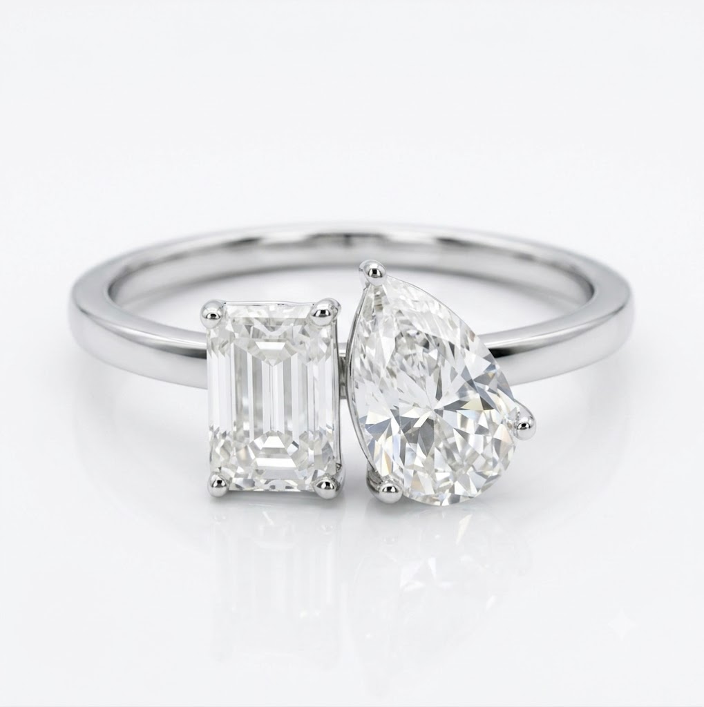 Emerald and Pear Two-Stone Toi et Moi Ring