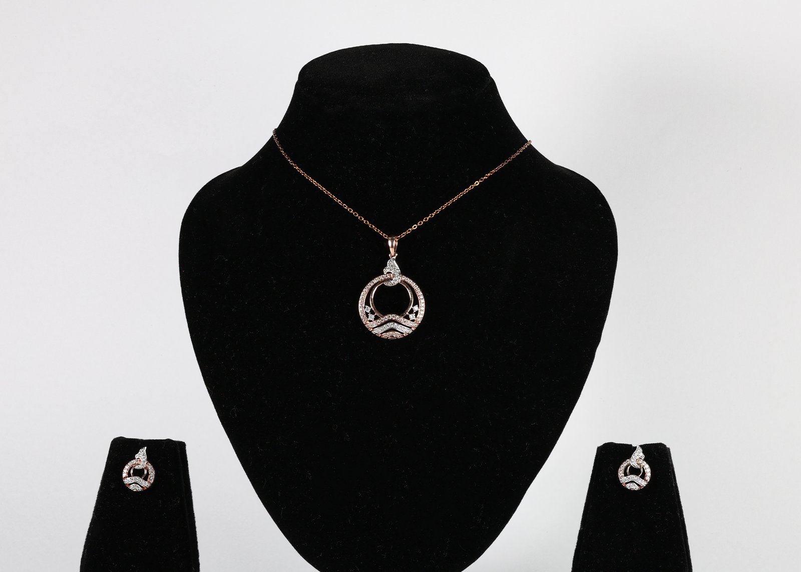 Ocean Whisper Pendant