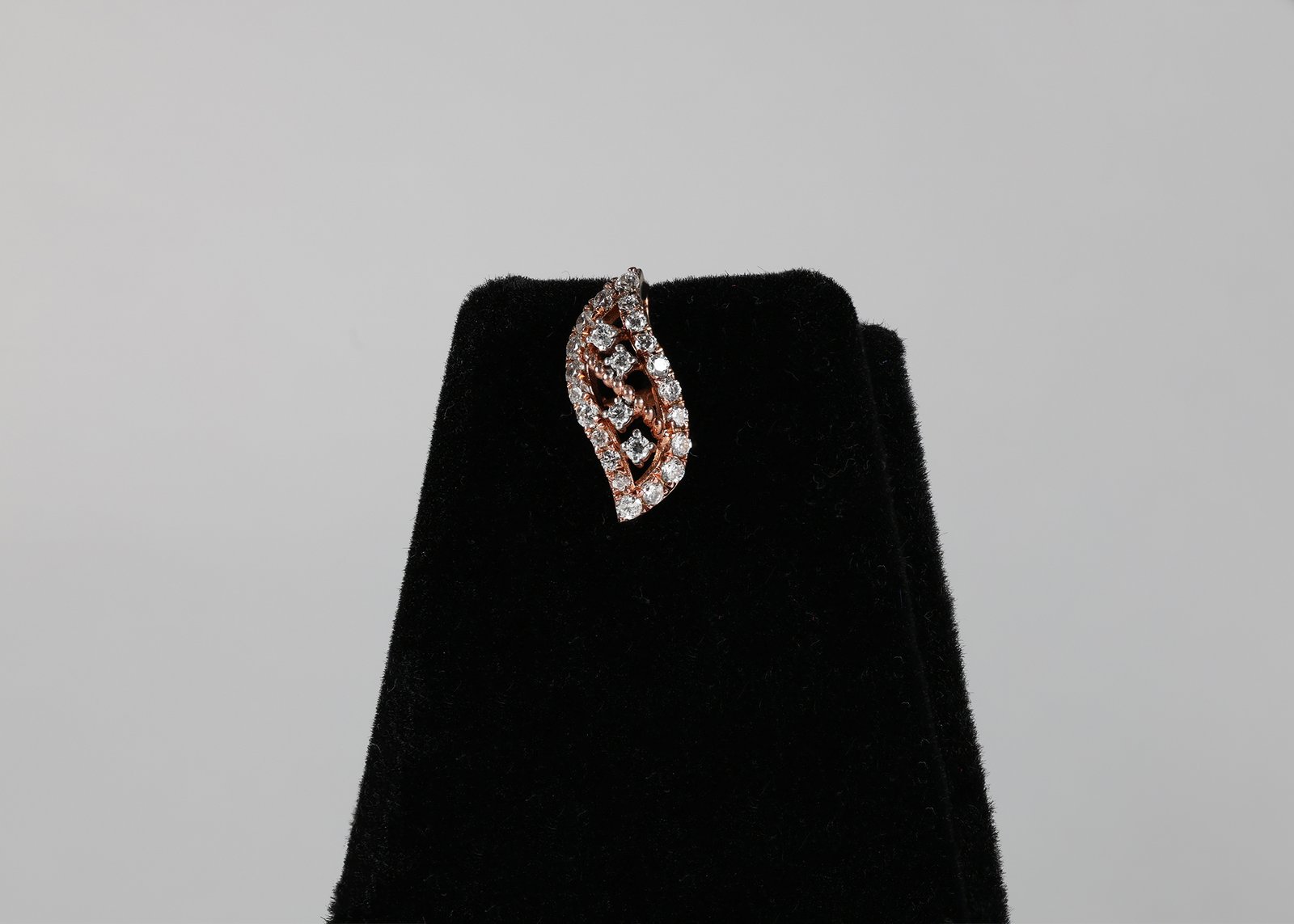 Graceful Wings Mangalsutra - Image 3